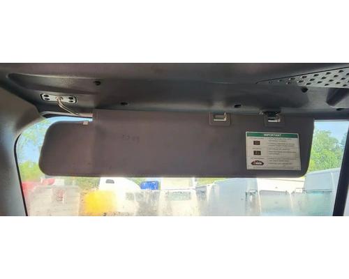  Freightliner Cascadia 125 Visor #