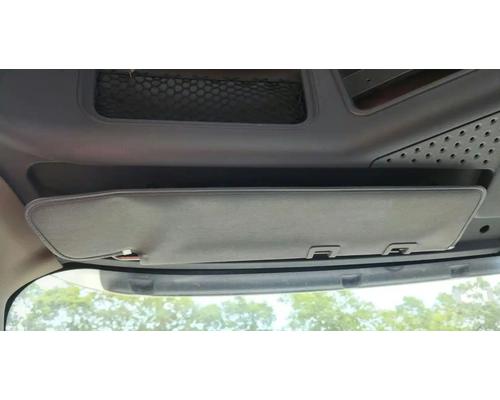  Freightliner Cascadia 125 Visor #
