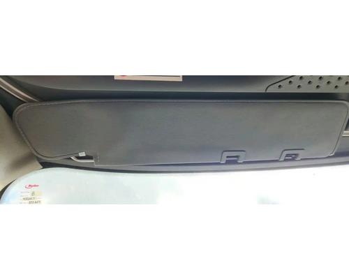  Freightliner Cascadia 125 Visor #