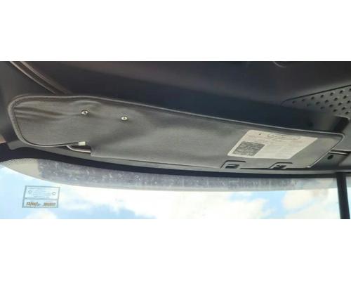  Freightliner Cascadia 125 Visor #