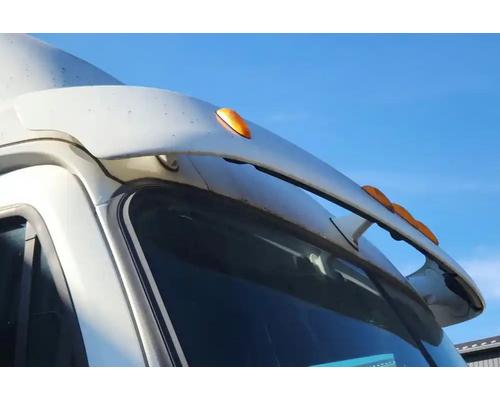  Freightliner Cascadia 125 Visor #