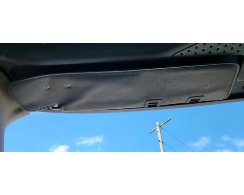  Freightliner Cascadia 125 Visor #
