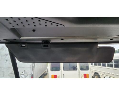  Freightliner Cascadia 125 Visor #