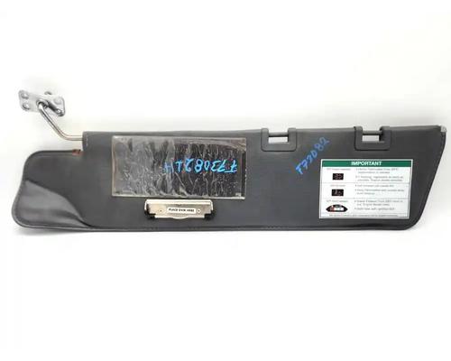  Freightliner Cascadia 125 Visor #