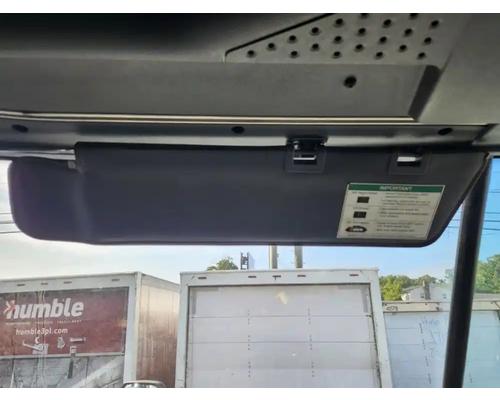  Freightliner Cascadia 125 Visor #