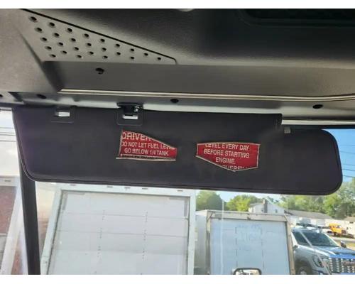  Freightliner Cascadia 125 Visor #