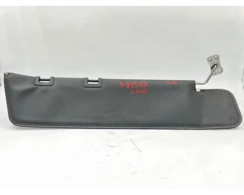  Freightliner Cascadia 125 Visor #