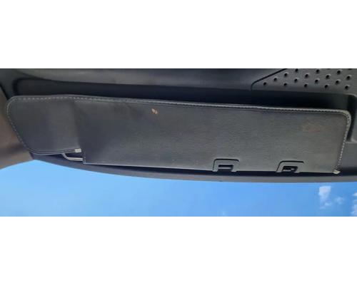  Freightliner Cascadia 125 Visor #