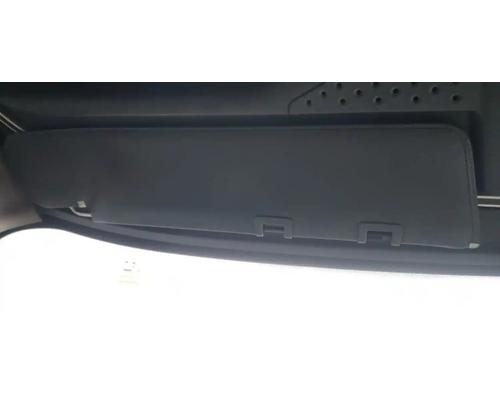  Freightliner Cascadia 125 Visor #