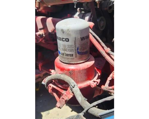  Freightliner Cascadia 126 Air Dryer #