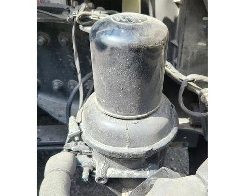  Freightliner Cascadia 126 Air Dryer #