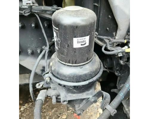  Freightliner Cascadia 126 Air Dryer #