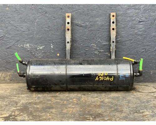  Freightliner Cascadia 126 Air Tank #