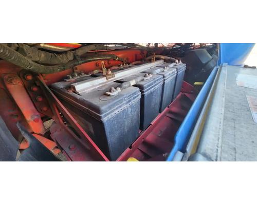 Freightliner Cascadia 126 Battery Box # Freightliner Cascadia 126 Battery Box #