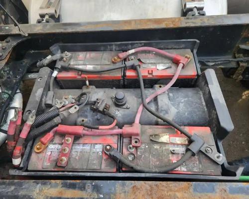 Freightliner Cascadia 126 Battery Box # Freightliner Cascadia 126 Battery Box #