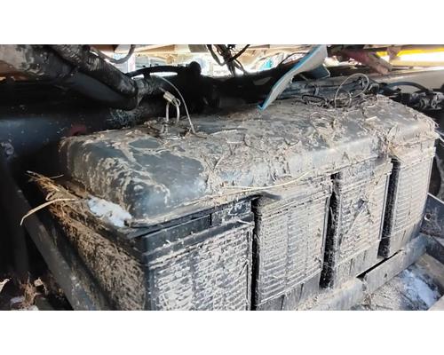 Freightliner Cascadia 126 Battery Box # Freightliner Cascadia 126 Battery Box #