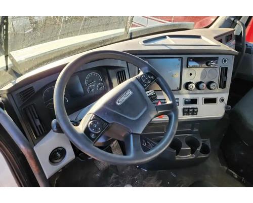 freightliner-cascadia-126-dash-assembly #1443424