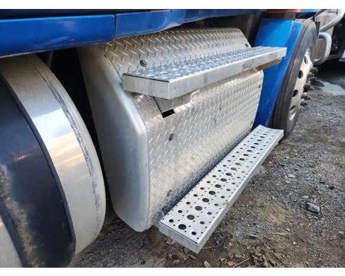  Freightliner Cascadia 126 DPF - Diesel Particulate Filter #