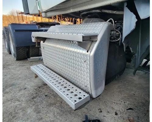  Freightliner Cascadia 126 DPF - Diesel Particulate Filter #