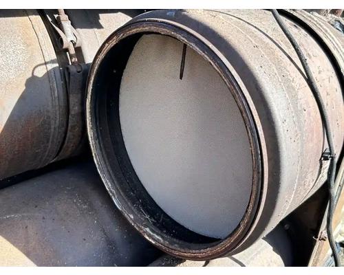  Freightliner Cascadia 126 DPF - Diesel Particulate Filter #