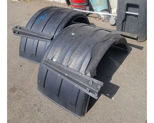 freightliner-cascadia-126-fender #1347143