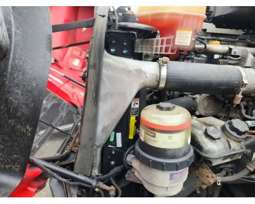  Freightliner Cascadia 126 Radiator #