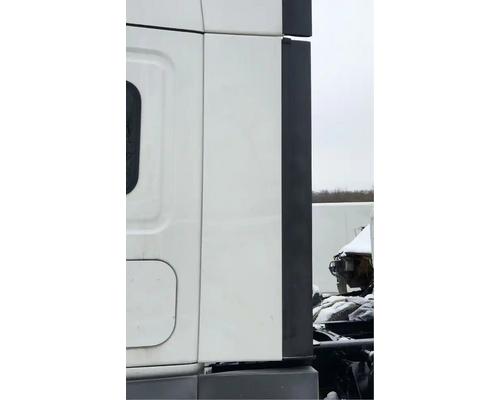  Freightliner Cascadia 126 Fairing #