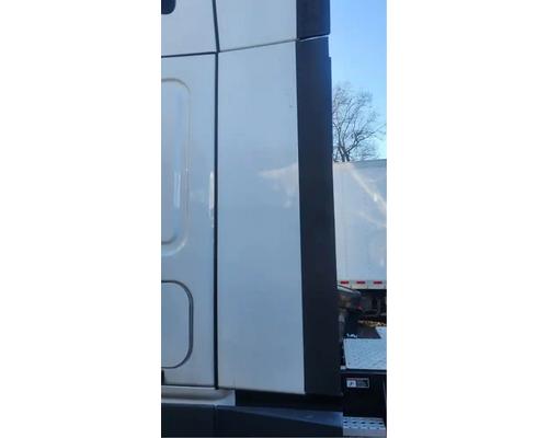  Freightliner Cascadia 126 Fairing #