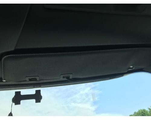  Freightliner Cascadia 126 Visor #