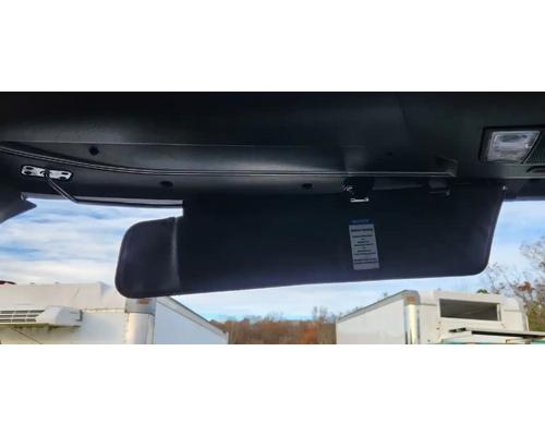  Freightliner Cascadia 126 Visor #