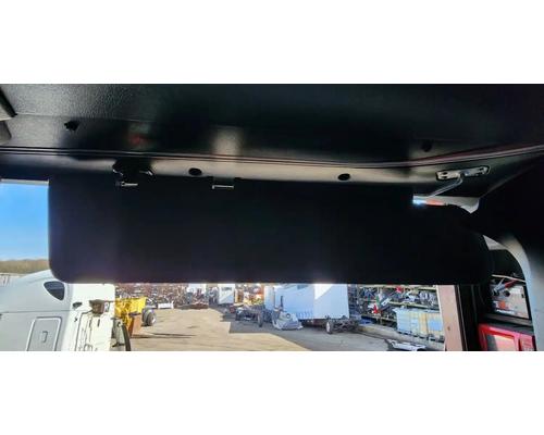  Freightliner Cascadia 126 Visor #