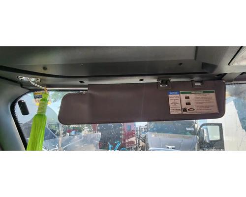  Freightliner Cascadia 126 Visor #