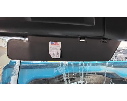  Freightliner Cascadia 126 Visor #