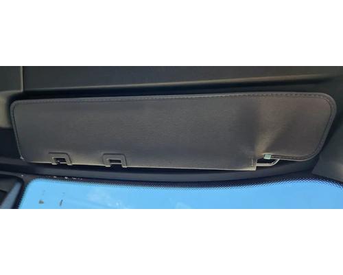 freightliner-cascadia-126-visor #1450098