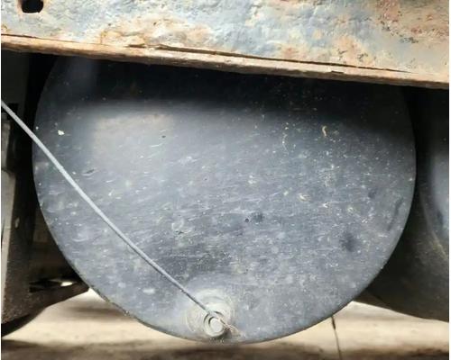  Freightliner Cascadia 132 Air Tank #
