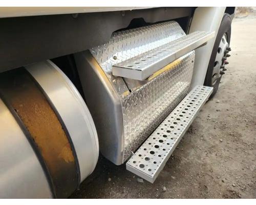  Freightliner Cascadia 132 DPF - Diesel Particulate Filter #