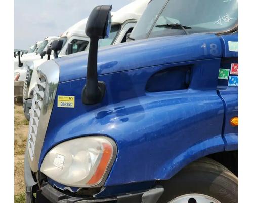  Freightliner Cascadia 132 Hood #