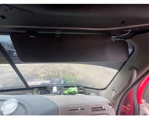  Freightliner Cascadia 132 Visor #