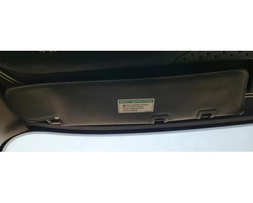  Freightliner Cascadia 132 Visor #