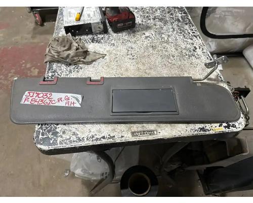  Freightliner Cascadia 132 Visor #