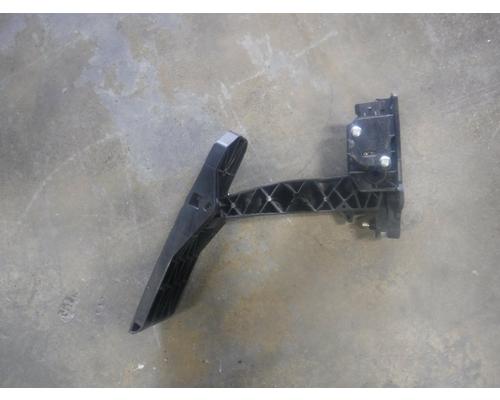 FREIGHTLINER CASCADIA Accelerator Parts