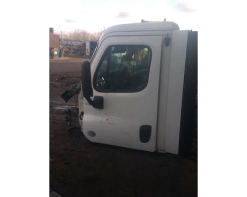 FREIGHTLINER CASCADIA Cab or Cab Mount