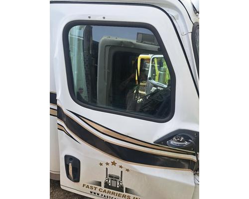 FREIGHTLINER CASCADIA Cab or Cab Mount