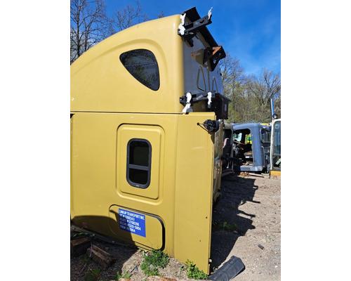 FREIGHTLINER CASCADIA Cab or Cab Mount