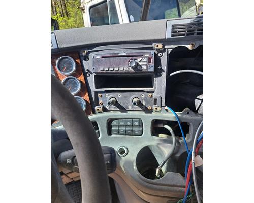 FREIGHTLINER CASCADIA Cab or Cab Mount