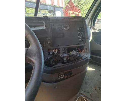 FREIGHTLINER CASCADIA Cab or Cab Mount