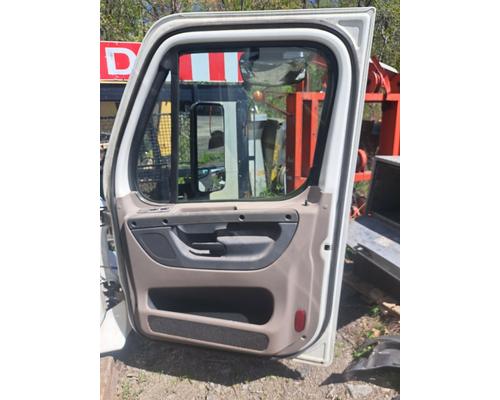 FREIGHTLINER CASCADIA Cab or Cab Mount