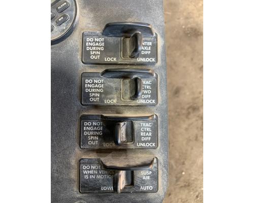 FREIGHTLINER CASCADIA Dash Panel