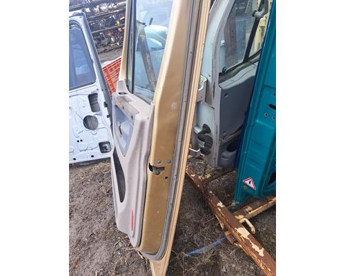 FREIGHTLINER CASCADIA Door Assembly, Front