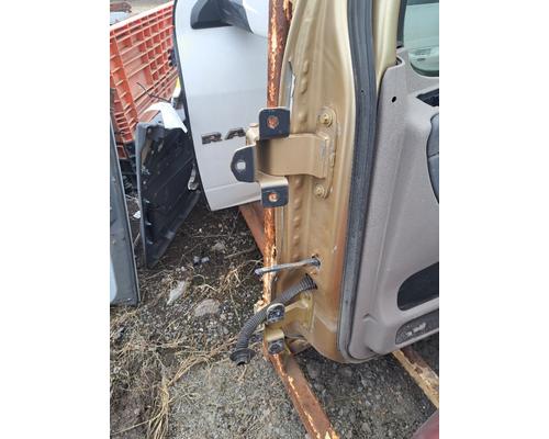 FREIGHTLINER CASCADIA Door Assembly, Front